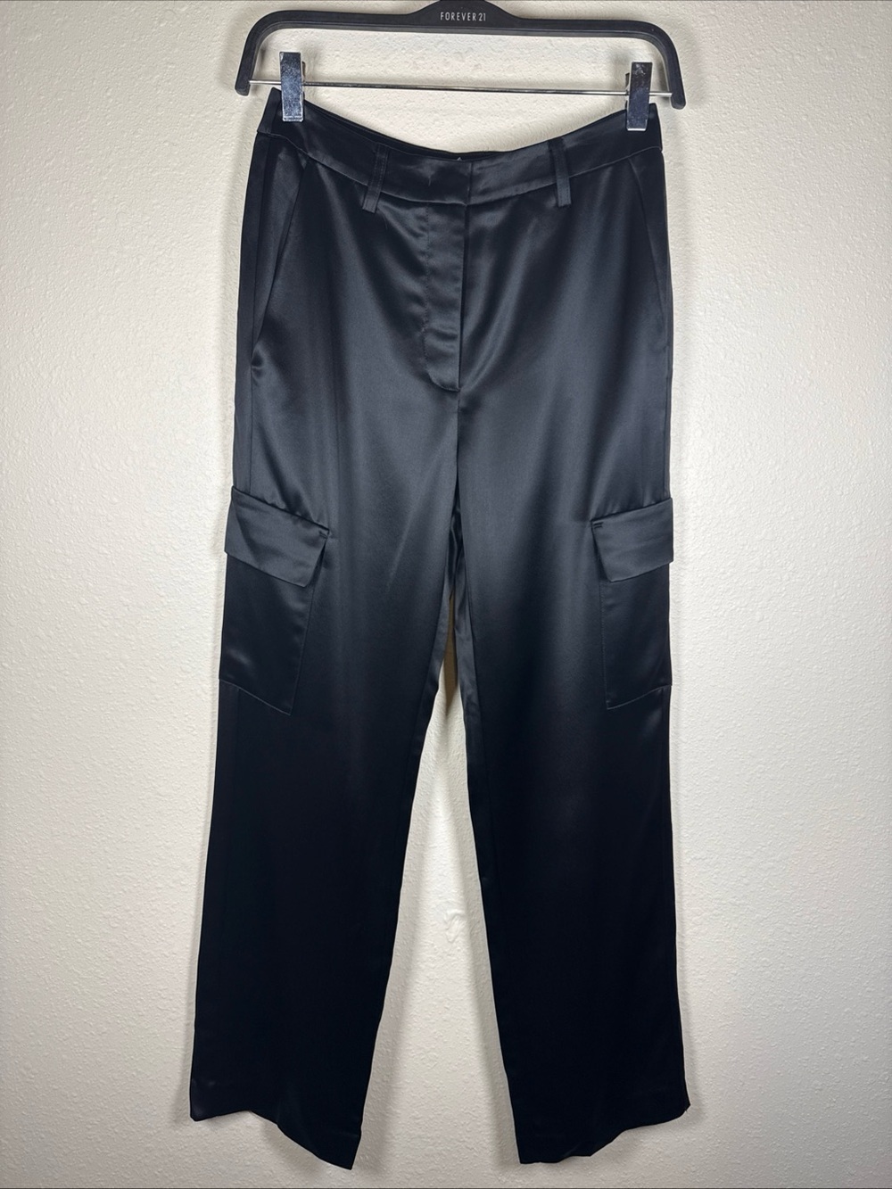NEW GUESS Megan Cargo Satin Pants XS Jet Black Business Chic Flowy Wide Leg